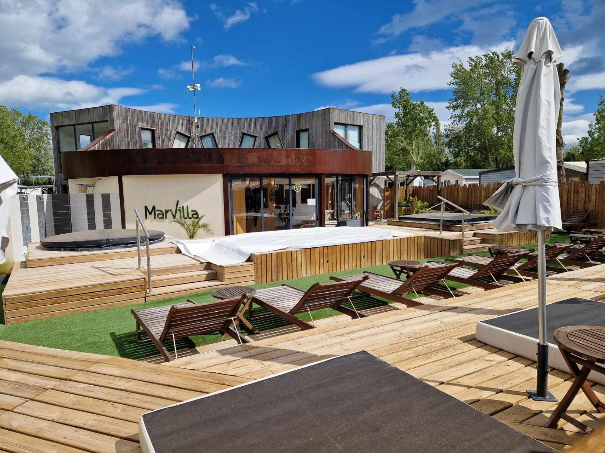 Domaine De La Yole Hotel Вондр Екстериор снимка
